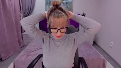 Elisabeth online show from January 24, 8:22 pm