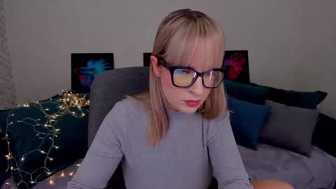 Elisabeth online show from February 14, 3:05 pm