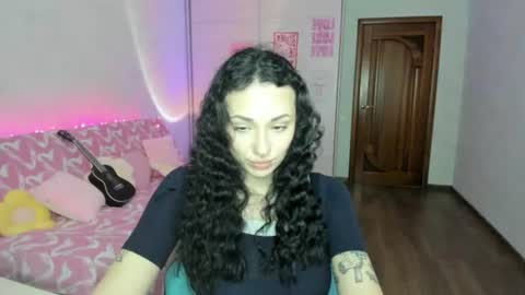 Eliss online show from June 17, 12:21 pm