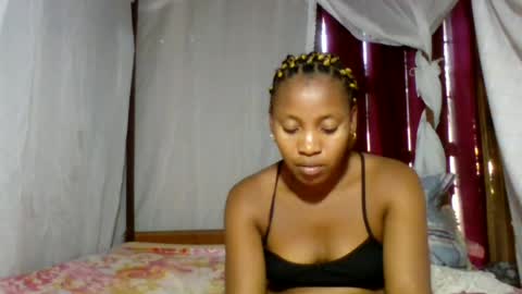 elita12010 online show from July 16, 6:38 am
