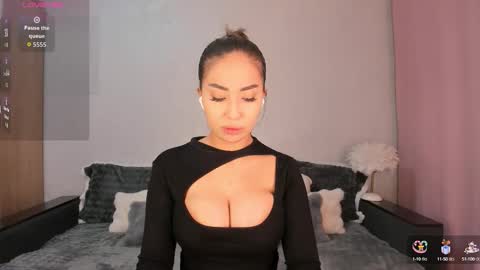 Snapshot of eliza_bad chatting on October 8, 12:44 pm Lika online show from October 8, 12:44 pm