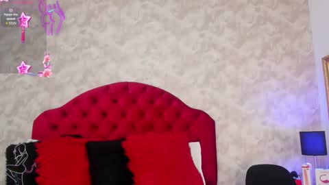 Elizabet Taylor online show from December 5, 3:43 pm