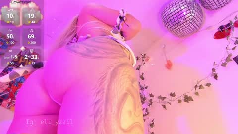    Independent Model online show from January 9, 10:31 pm