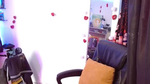 Elizabeth Martinez online show from February 27, 7:26 pm