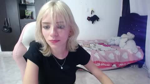  Elizabeth  online show from November 11, 2:58 am