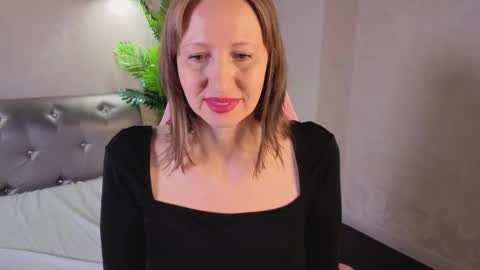 Elizabeth online show from March 12, 9:57 am