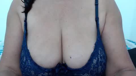ElizabethMiler online show from June 5, 2:11 pm