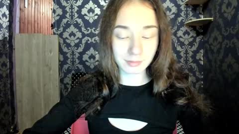 elizabethrice online show from December 12, 9:58 pm