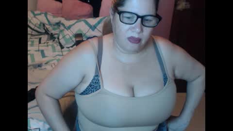 Elizabeth online show from March 29, 11:34 am