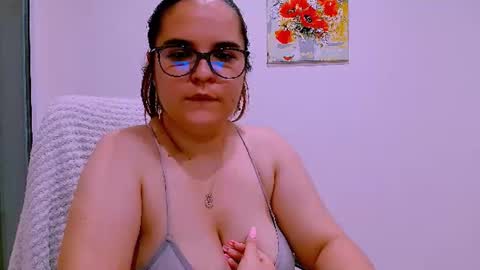 Ella online show from July 22, 6:21 pm