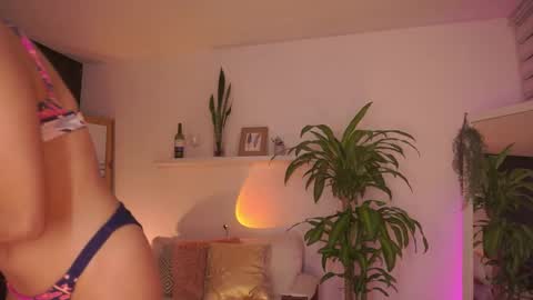 ELLA OWEN online show from February 7, 8:23 pm