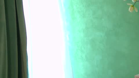 Ella online show from March 8, 6:39 am