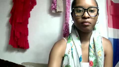 ellah245 online show from February 9, 12:25 am