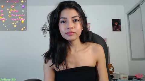 Ella Amoneth online show from June 2, 3:52 am