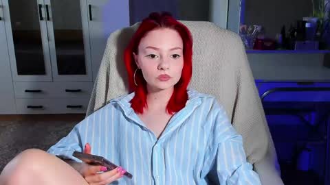 ellales online show from May 22, 8:43 am
