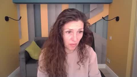 EllaLongs online show from March 24, 12:22 pm