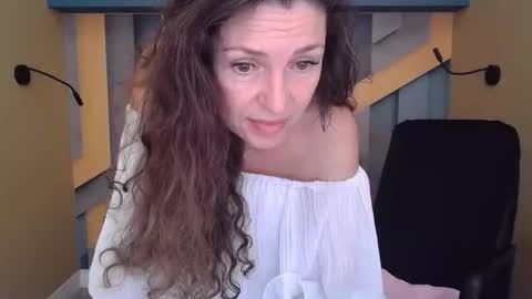 EllaLongs online show from October 31, 2:17 pm