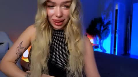 Ella online show from May 7, 6:09 am