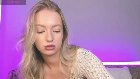 elldiana online show from June 3, 4:59 am