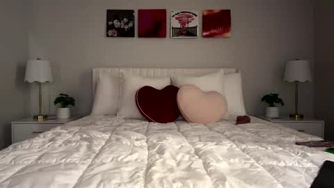 Ellebby7 online show from October 2, 3:16 am