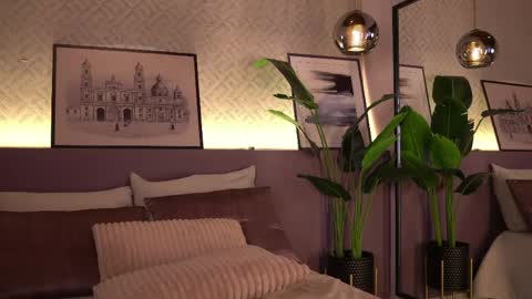 Elle Diane online show from May 6, 12:38 am