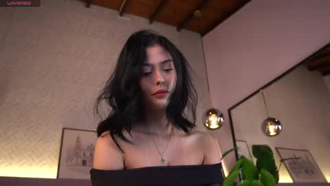 Elle Diane online show from May 9, 11:44 pm