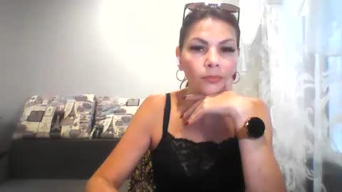 Ellen Larsen1 online show from July 22, 7:43 am