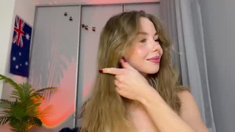 Ellie  --- Ill see you either on Friday or Saturday and definitely on Sunday  online show from December 7, 2:52 pm