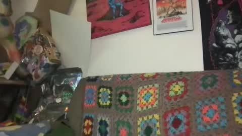 Ellie Louise online show from October 7, 8:16 pm