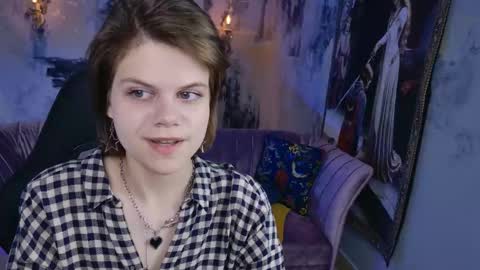 elliemurler online show from October 27, 9:09 am