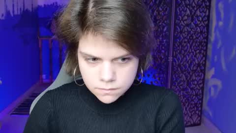 elliemurler online show from September 28, 9:18 am