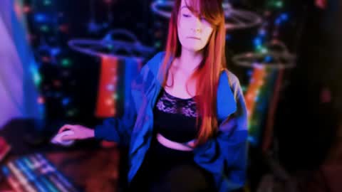 Ellie online show from December 4, 5:32 am