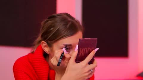 Ellie online show from January 9, 4:18 am