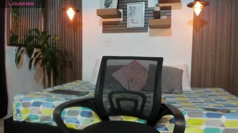 Elloit Colton online show from July 22, 6:43 pm