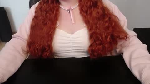 Elly online show from April 12, 1:26 pm