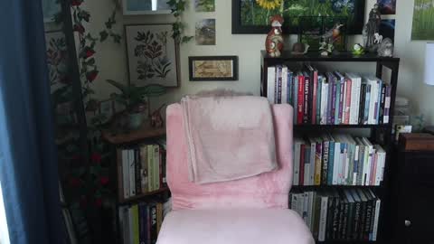 Elly Naomi online show from February 14, 4:43 pm