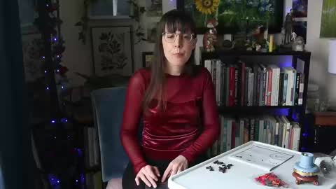 Elly Naomi online show from March 13, 4:21 pm