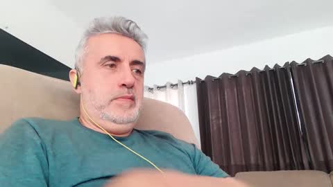 fer online show from February 10, 4:36 pm