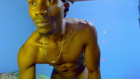 elmiltonnjakee online show from April 15, 1:42 am