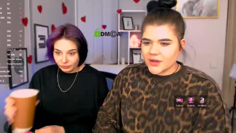 Elmi online show from February 17, 6:28 pm