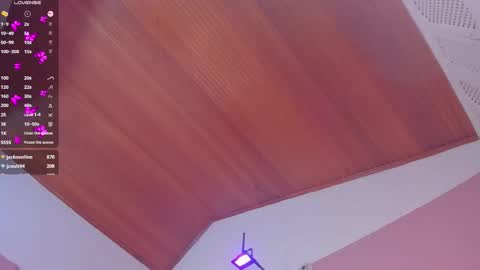 Elodie  online show from February 11, 3:16 pm