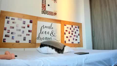 ElodieKingsman online show from December 4, 10:02 pm