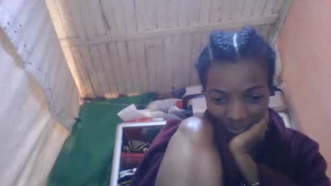 elodynarcisse online show from December 20, 9:27 am