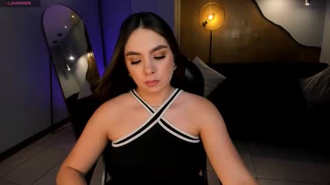 ELOISA OLIVERO online show from December 19, 7:20 pm