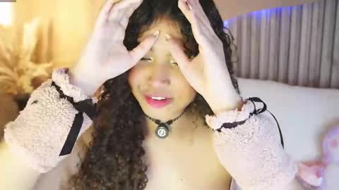 eloise_sweet online show from March 12, 12:42 pm