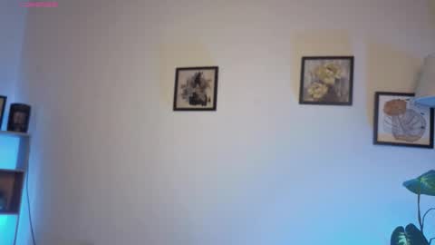 Eloise  . online show from December 21, 4:52 am