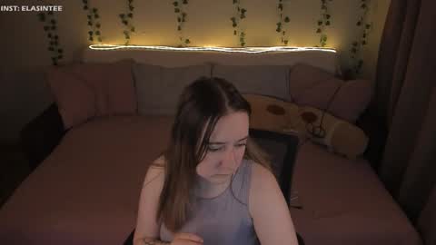 Ela give me a thumbs up if you like it  and this is important for the development of the account online show from March 23, 8:36 pm