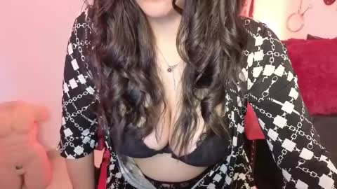 elowen_halley1 online show from May 23, 7:43 pm