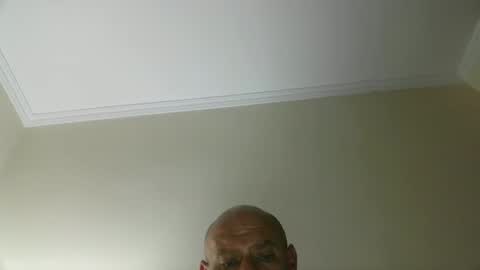 els288715 online show from June 3, 10:04 pm