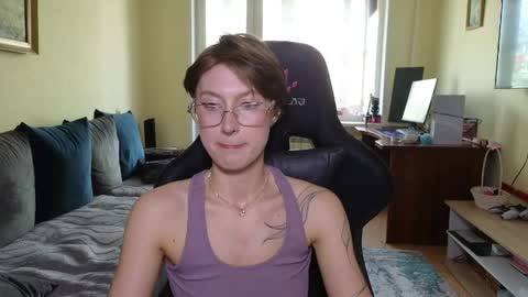 elsaangel online show from May 8, 7:47 am